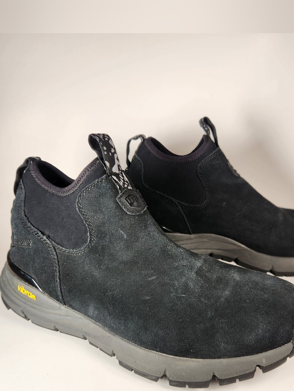 DANNER Women's Mountain 600 Chelsea Boot Size 8.5 Jet Black Leather Hiking Shoe
